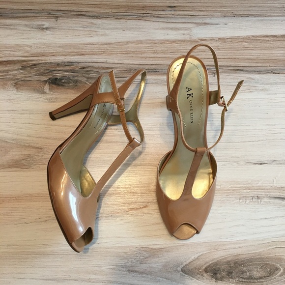 Anne Klein pink patent peep toe heels - Picture 3 of 7